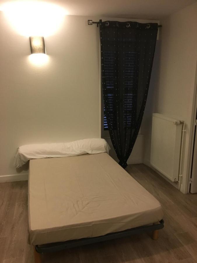Chambres D'Hote Les Bredins Saint-Menoux المظهر الخارجي الصورة